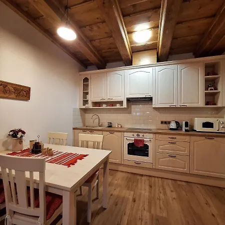 Jezerne Apartment