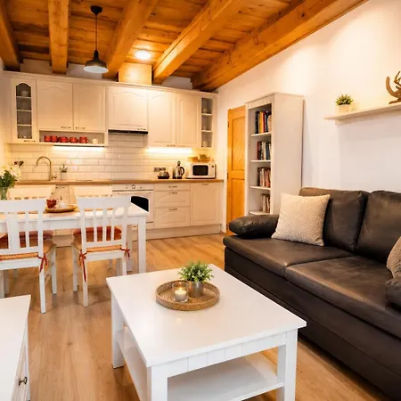 Jezerné Apartamento *